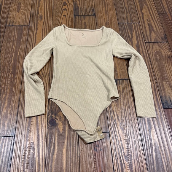 a new day Women's Tan Long Sleeve Bodysuit - Picture 1 of 7